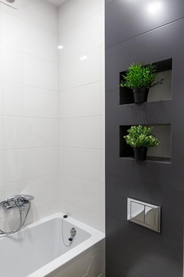 Charming Apartment In The City Center Львов Экстерьер фото