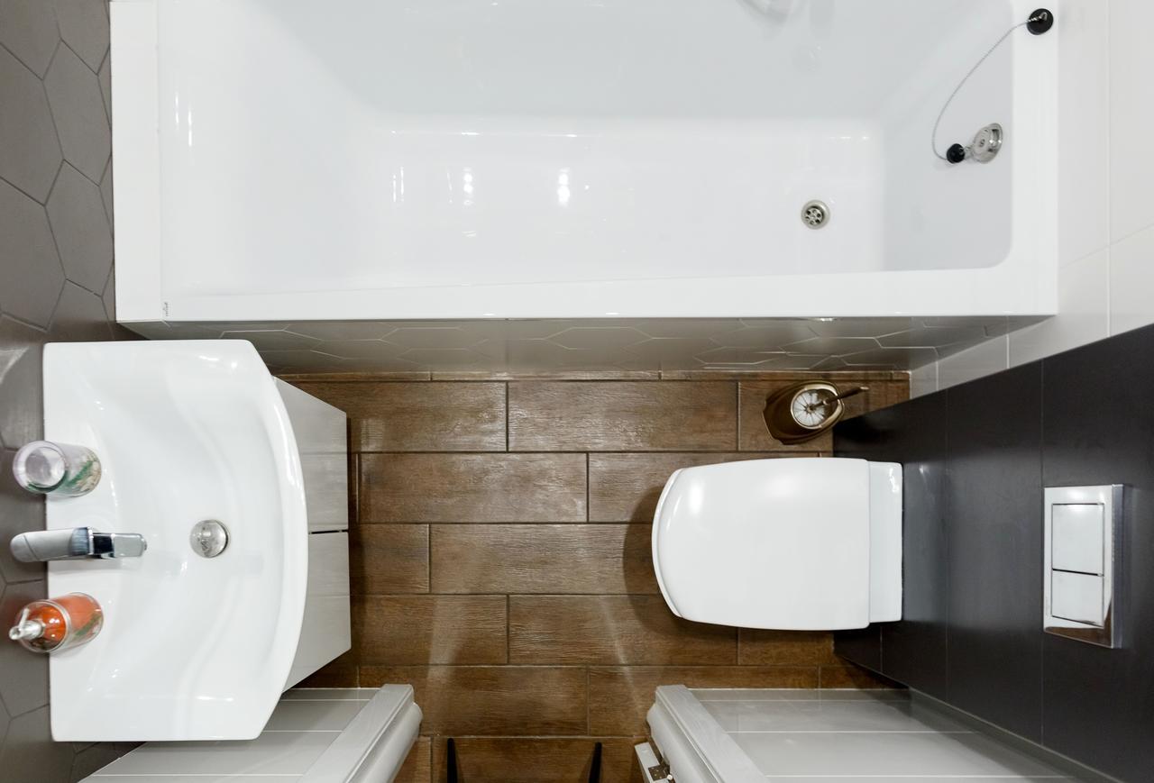 Charming Apartment In The City Center Львов Экстерьер фото